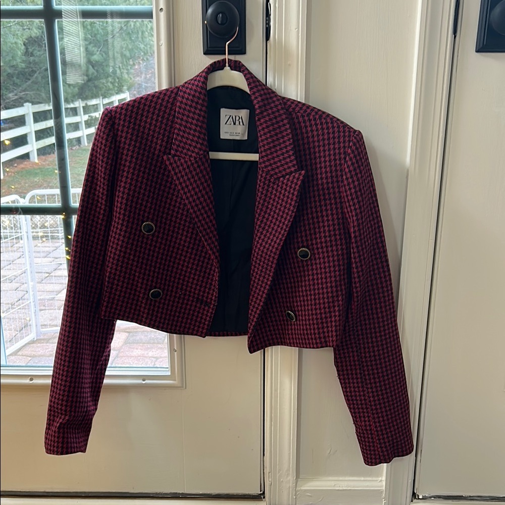 Zara Women's Burgundy Houndstooth Blazer